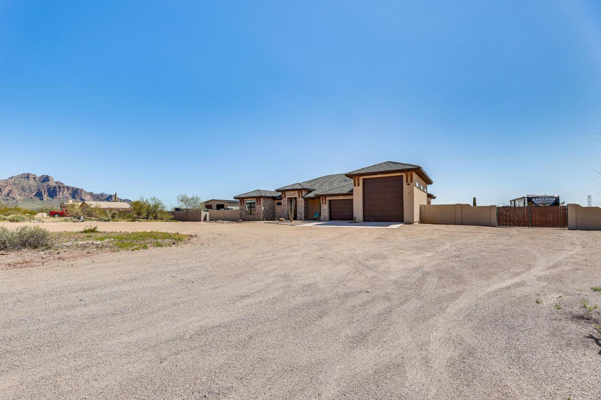 Luxurious Desert Oasis Fireplace And Private Pool! Villa Apache Junction Exterior photo